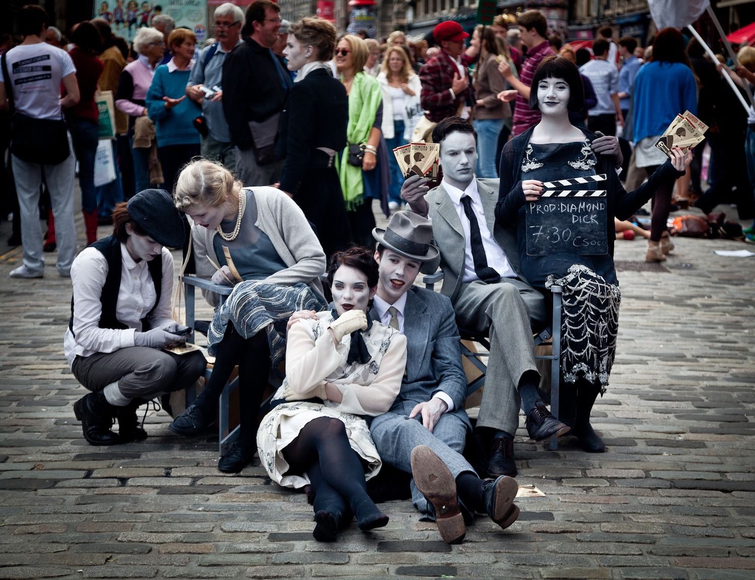 Street performers at Edinburgh Fringe Festival 